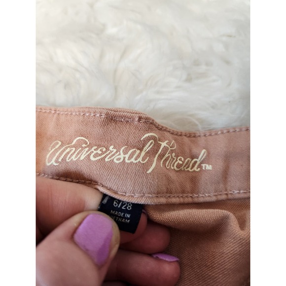 Universal Thread High-Rise Frayed Hem Short Size 6 Beige Pink Casual Summer Wear - Picture 3 of 7